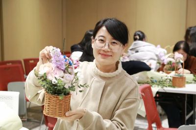致敬“她力量”  | 在春景里，遇见最美的“云顶集团女神”！