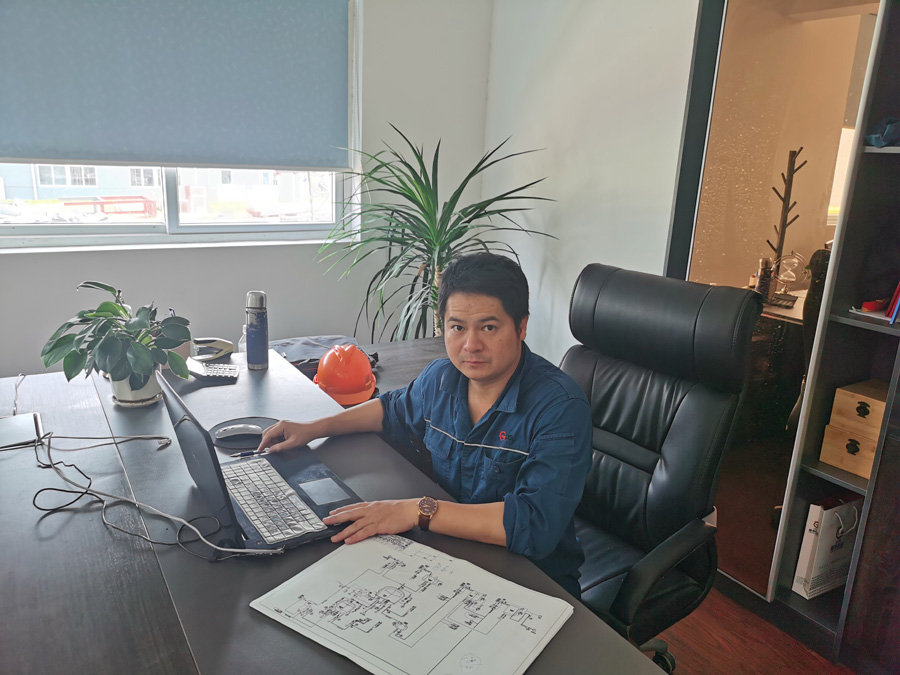 2022年度云顶集团医药金穗斗争者——邱财气